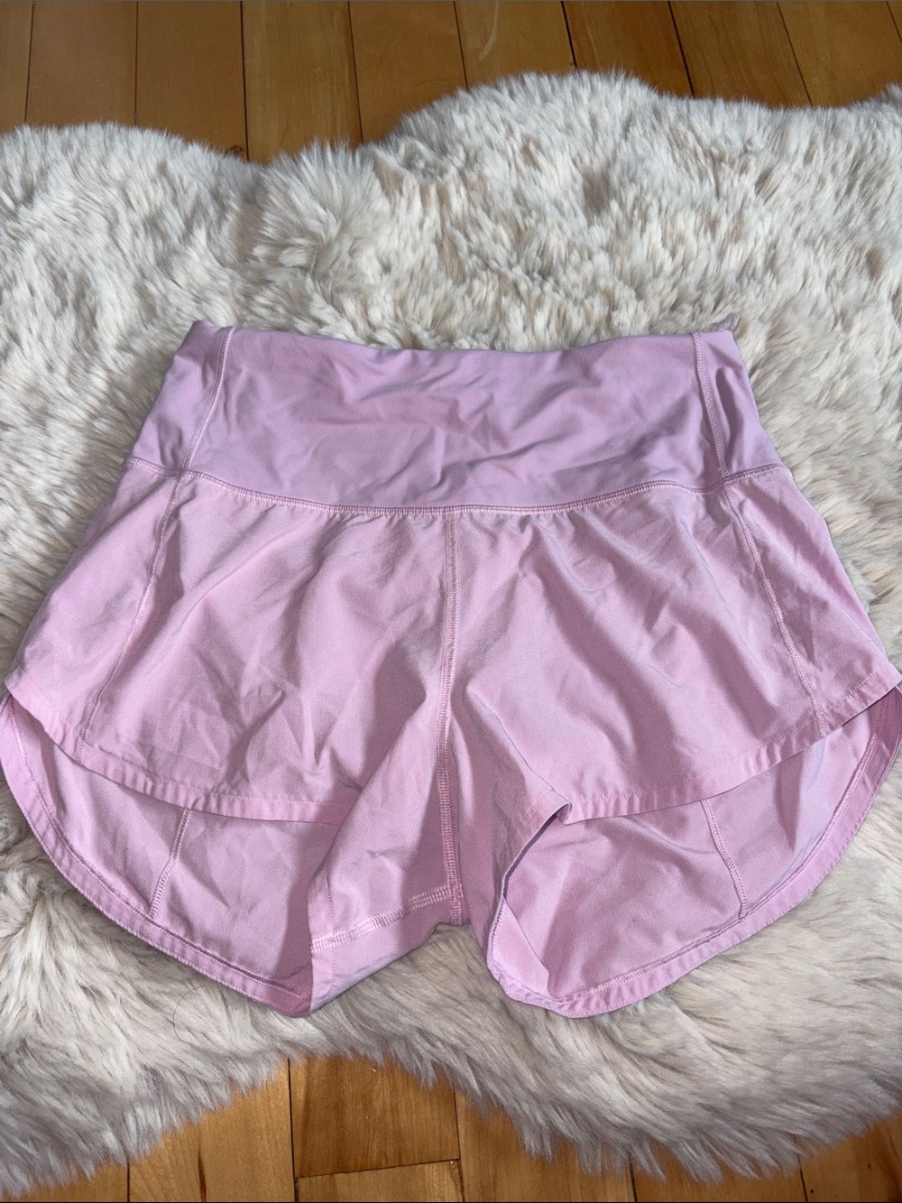 Women’s lululemon High rise 2.5 Speed Up Shorts - Light Pink